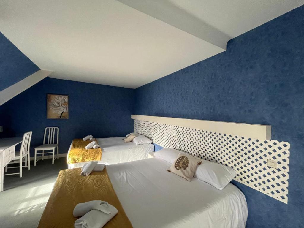 Hotel Le Phare Ouistreham Exterior photo